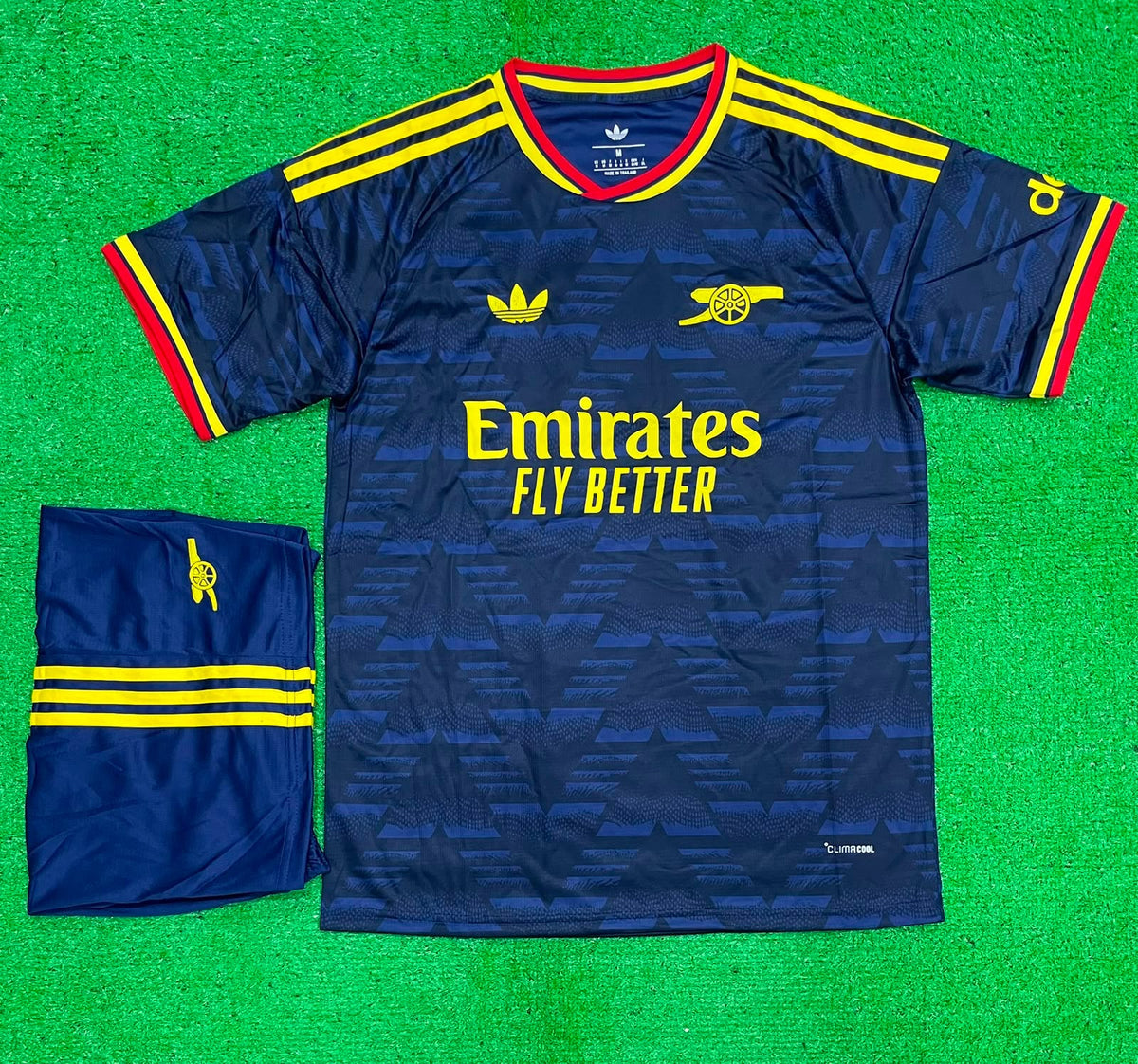 Arsenal 2026/27 Away Jersey & Shorts Set